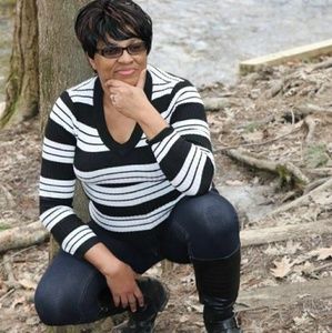 Meet your Posher, Fay